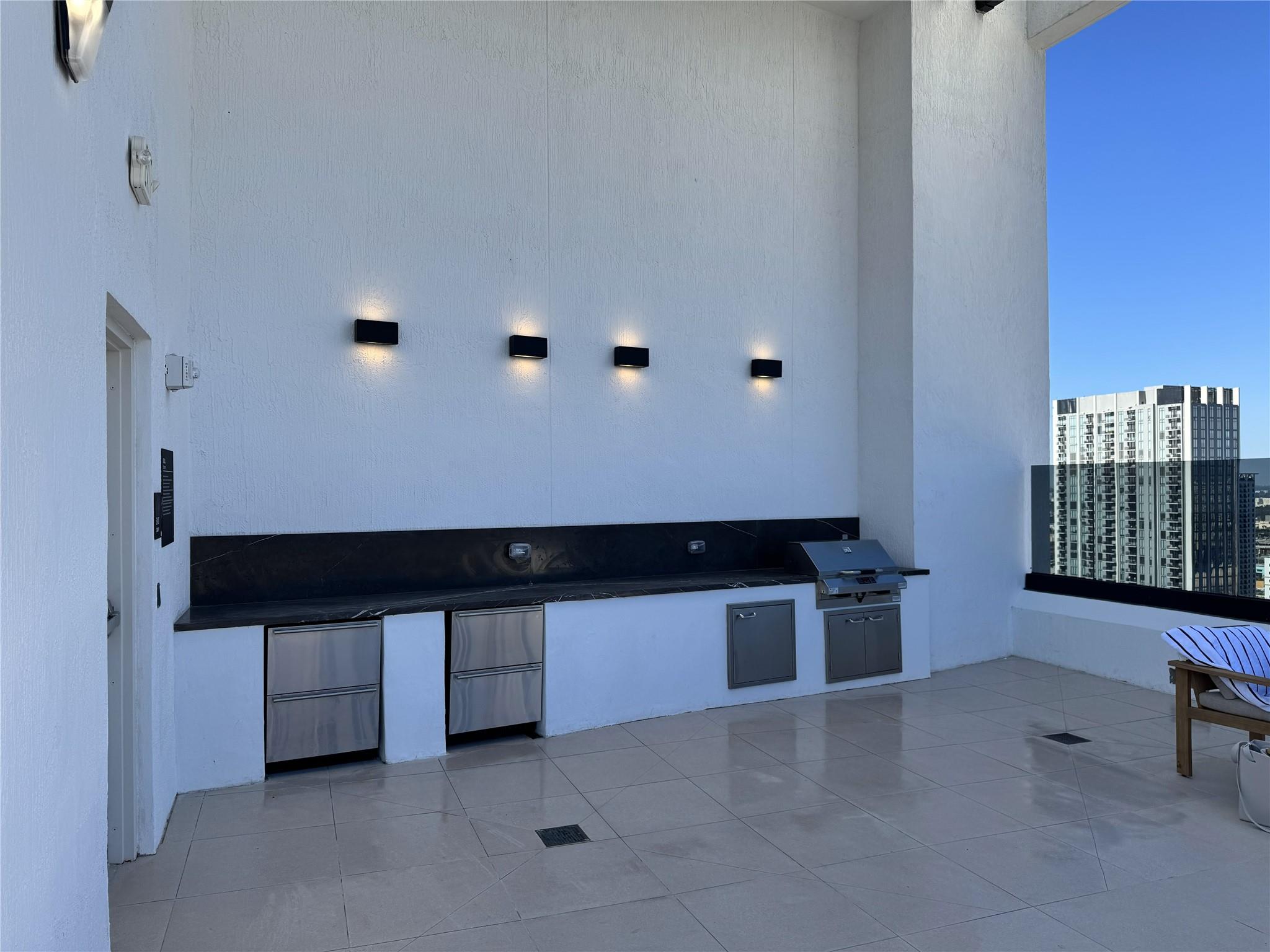 225 N Miami Avenue 2507, Miami, FL 33128