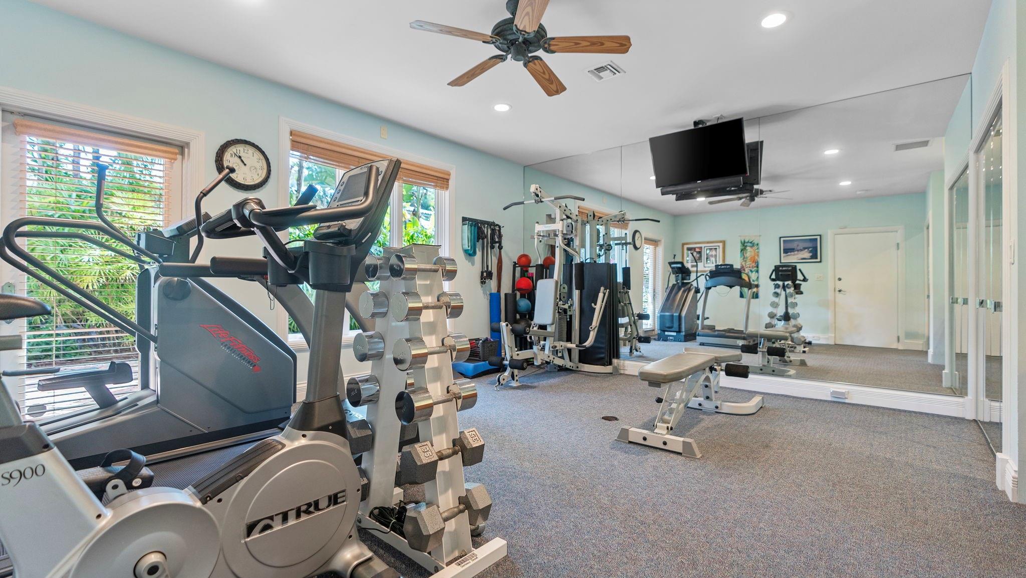 615 Idlewyld Drive, Fort Lauderdale, FL 33301