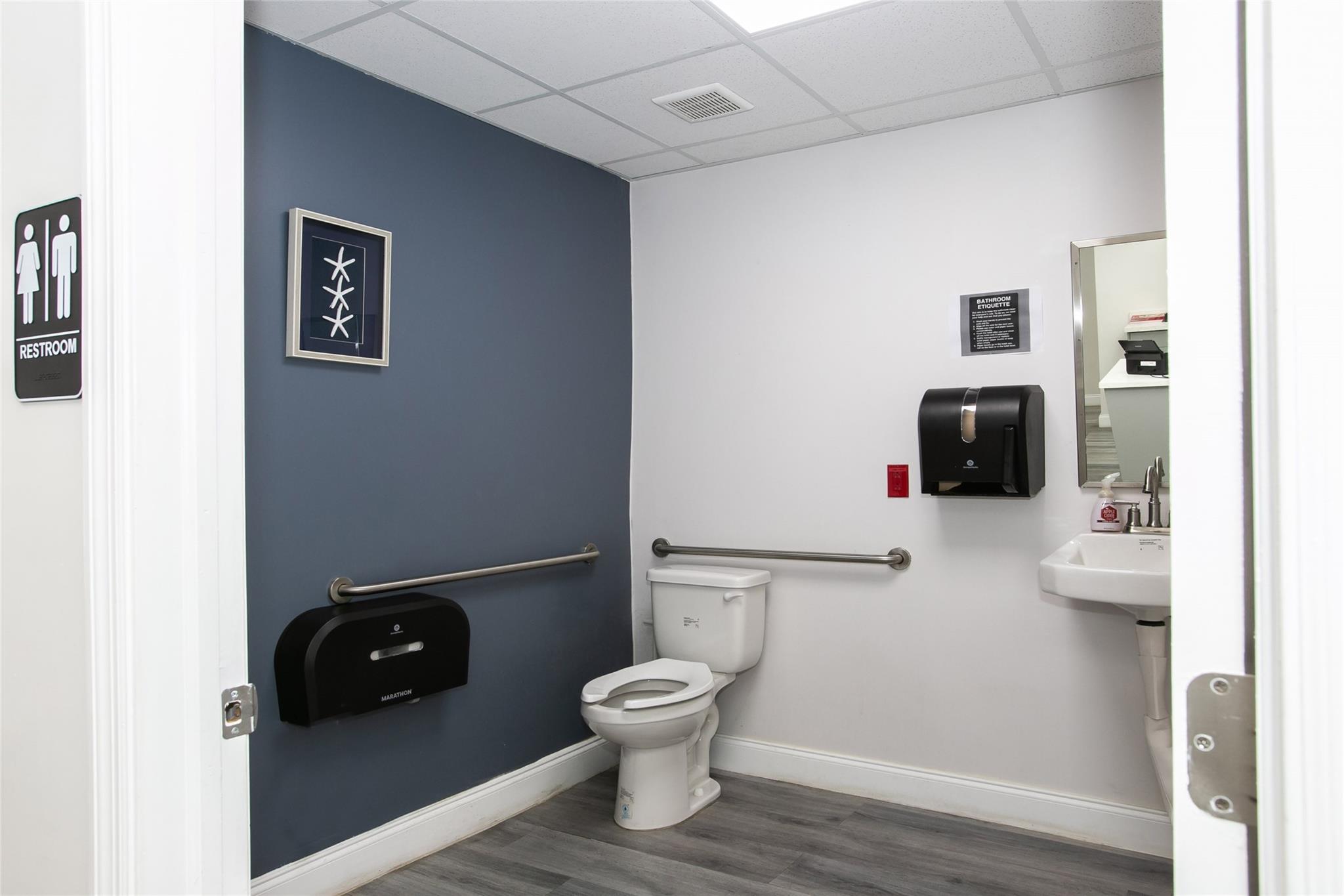 1500 N University Drive 100, Coral Springs, FL 33071