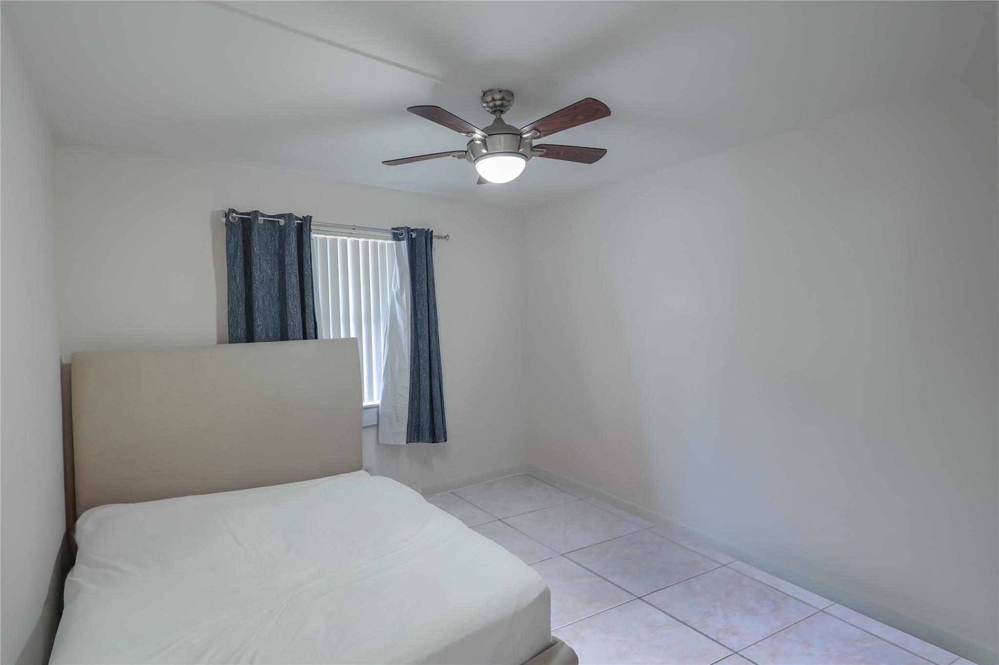 8725 Shadow Wood Boulevard 312, Coral Springs, FL 33071