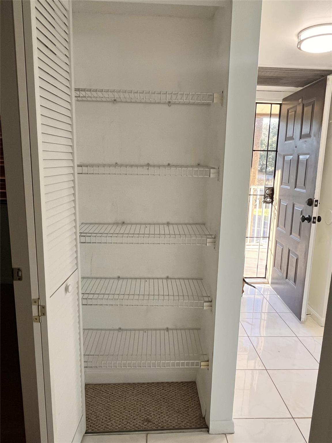 2423 NW 89th Drive 111, Coral Springs, FL 33065