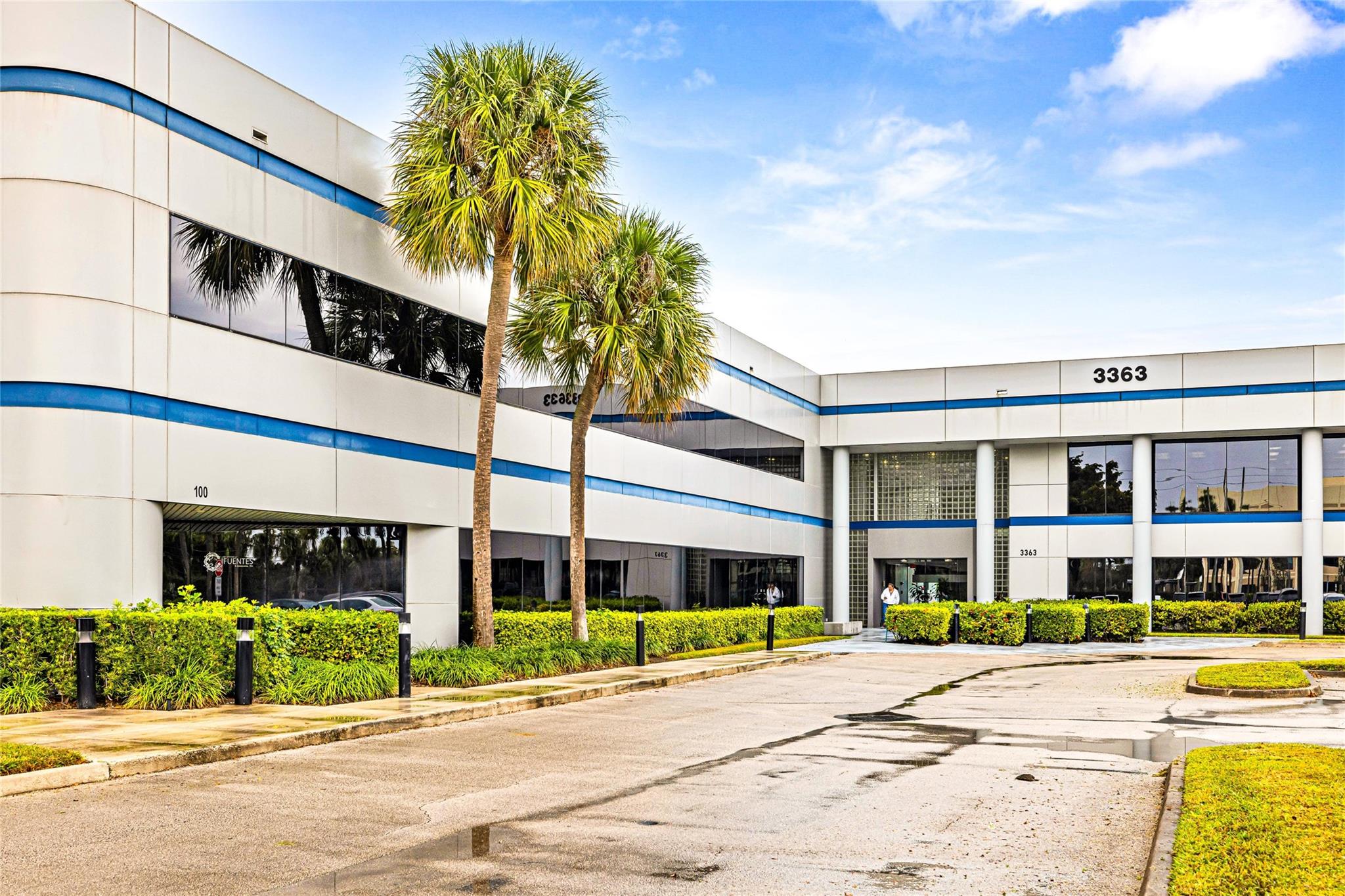 Photo for 3363 W Commercial Boulevard, 202A, Fort Lauderdale, FL 33309 - listing #FX-10481679 3363 W Commercial Boulevard, 202A, Fort Lauderdale, FL 33309