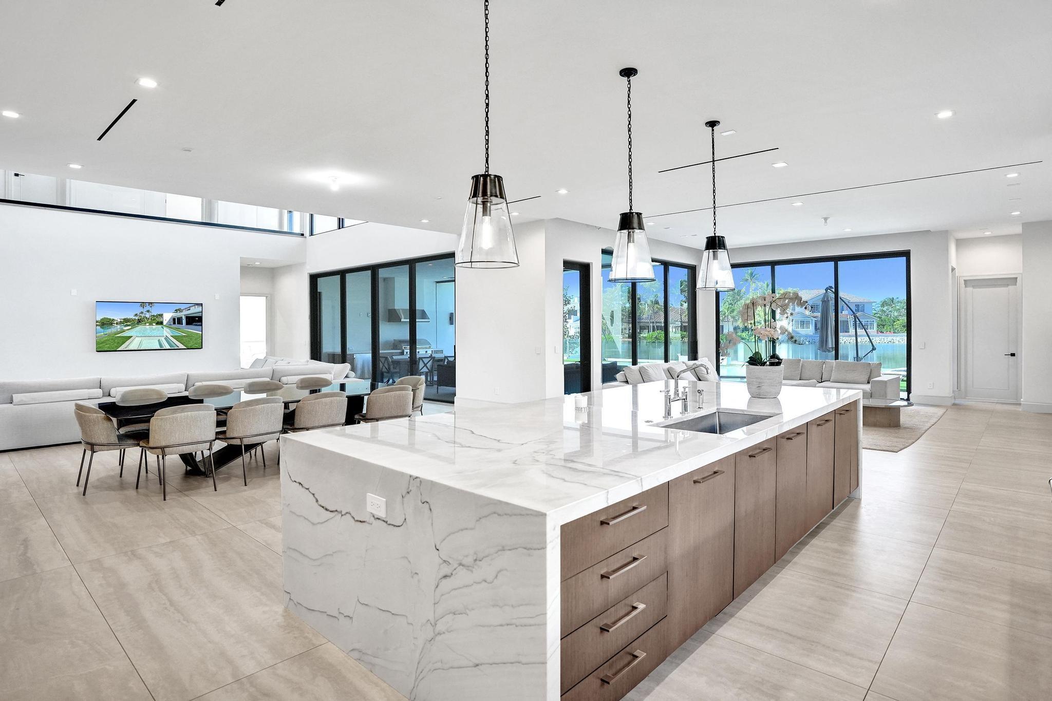 7 Seneca Road, Sea Ranch Lakes, FL 33308