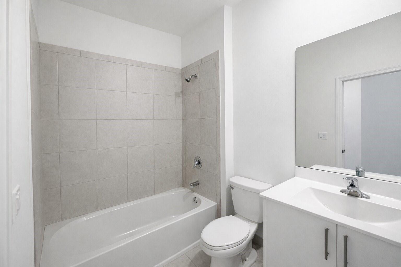 11833 NW 47th Mnr, Coral Springs, FL 33076