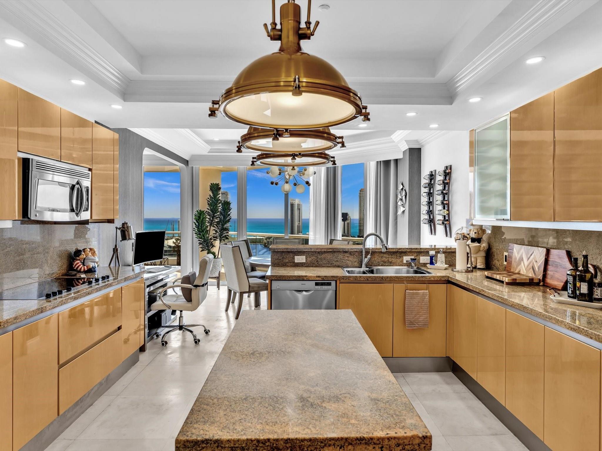 Photo for 7000 Island Boulevard, PH-06, Aventura, FL 33160 - Listing #FX-10485517 7000 Island Boulevard, PH-06, Aventura, FL 33160