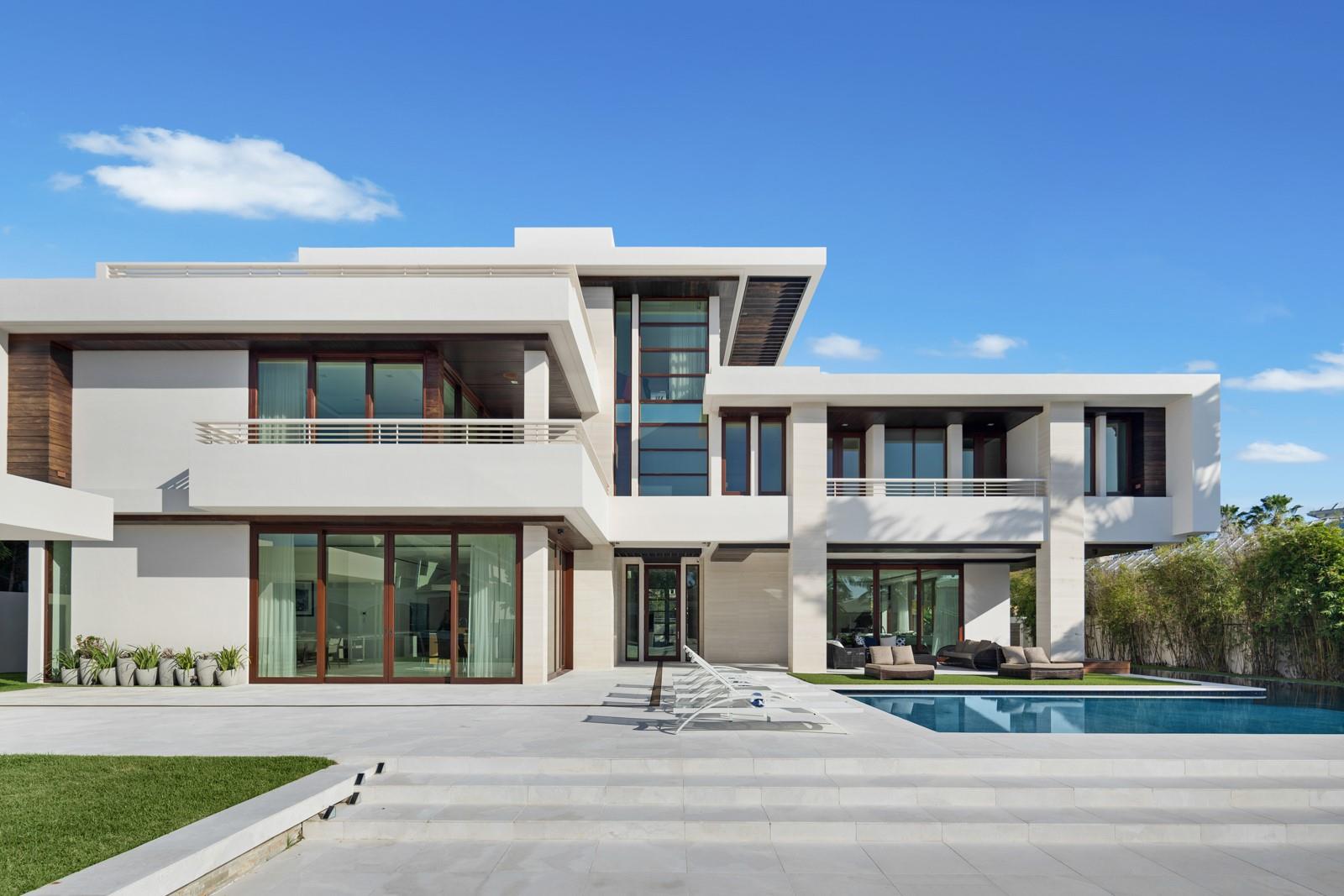 10 Pelican Drive, Fort Lauderdale, FL 33301