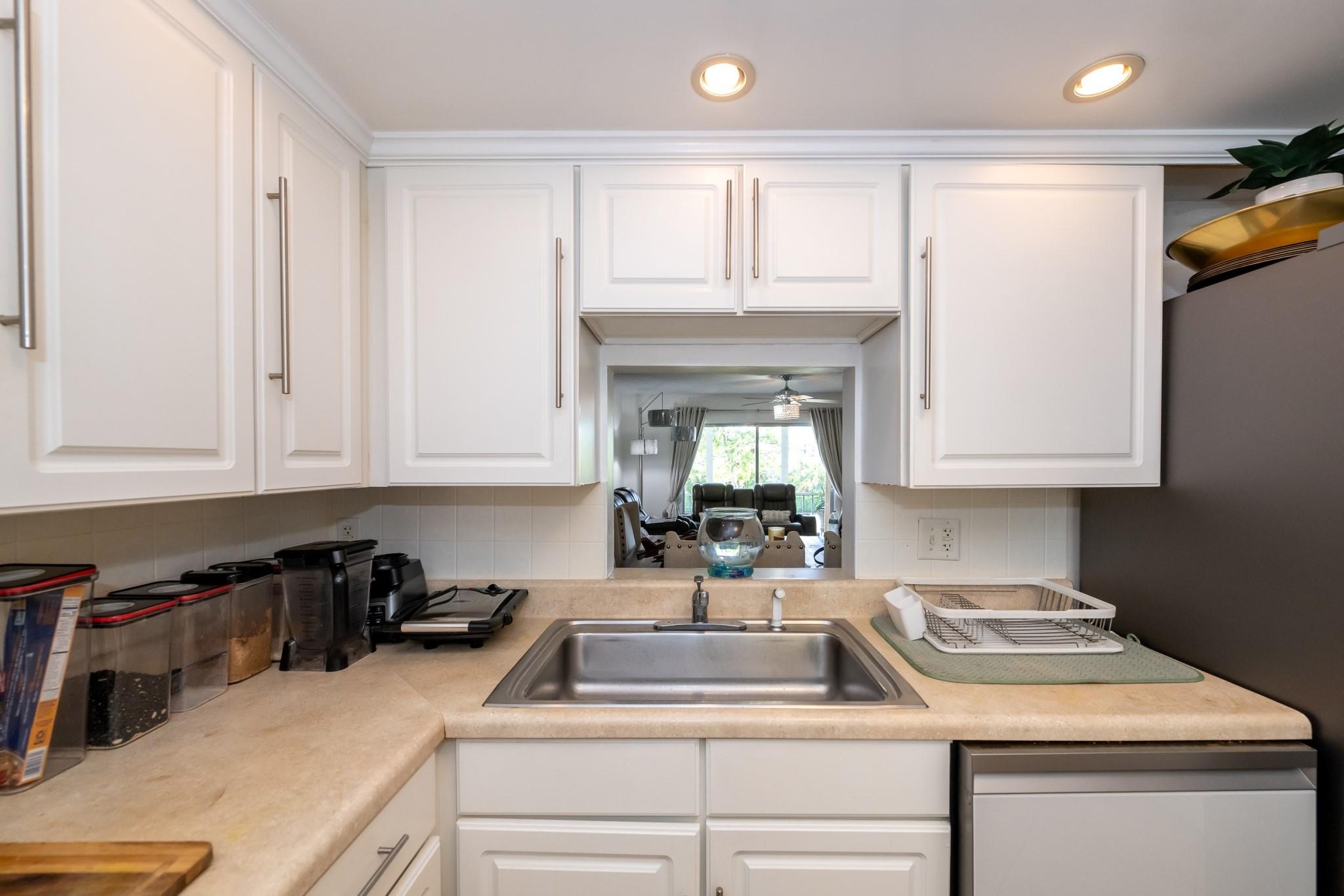 8821 NW 38th Drive 205A, Coral Springs, FL 33065