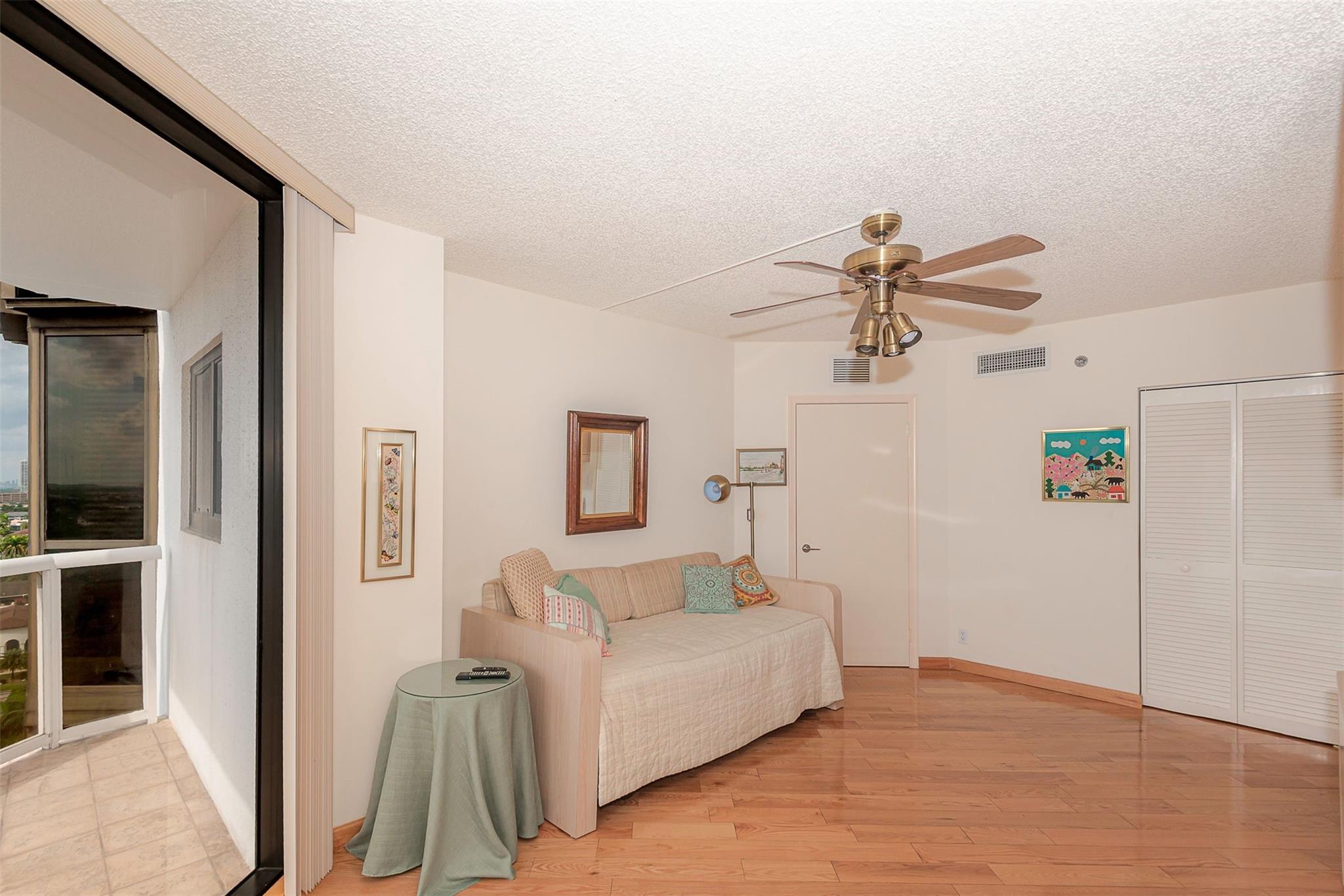 Photo for 3598 Yacht Club Drive, 1402, Miami, FL 33180 - Listing #FX-10491144 3598 Yacht Club Drive, 1402, Miami, FL 33180