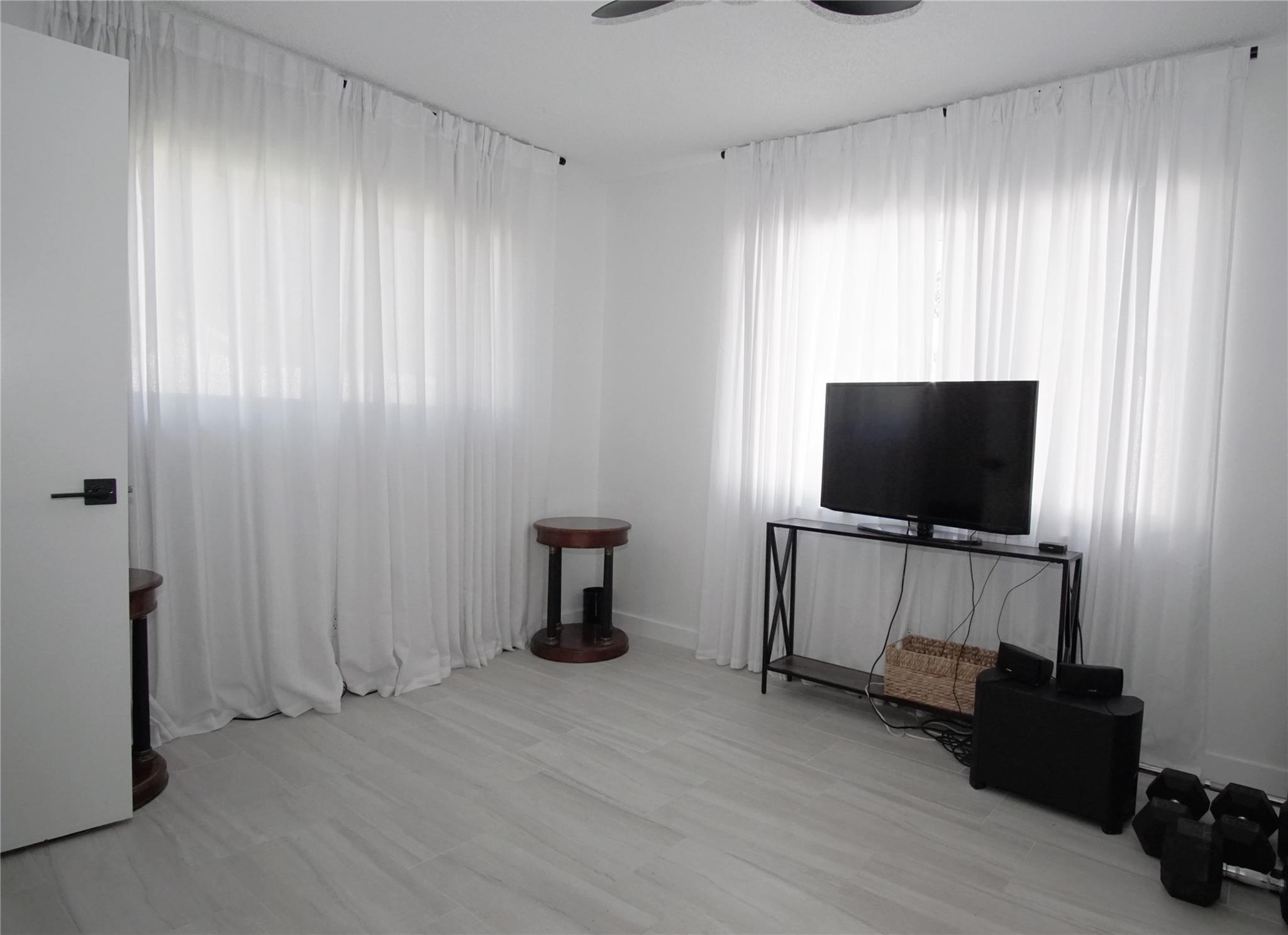 6301 NW 31st Way, Fort Lauderdale, FL 33309