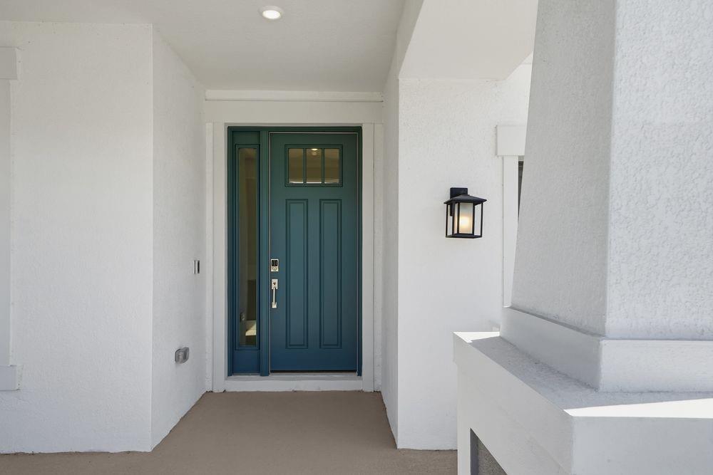 532 SE Ranch Oak Circle ~ Ready Now