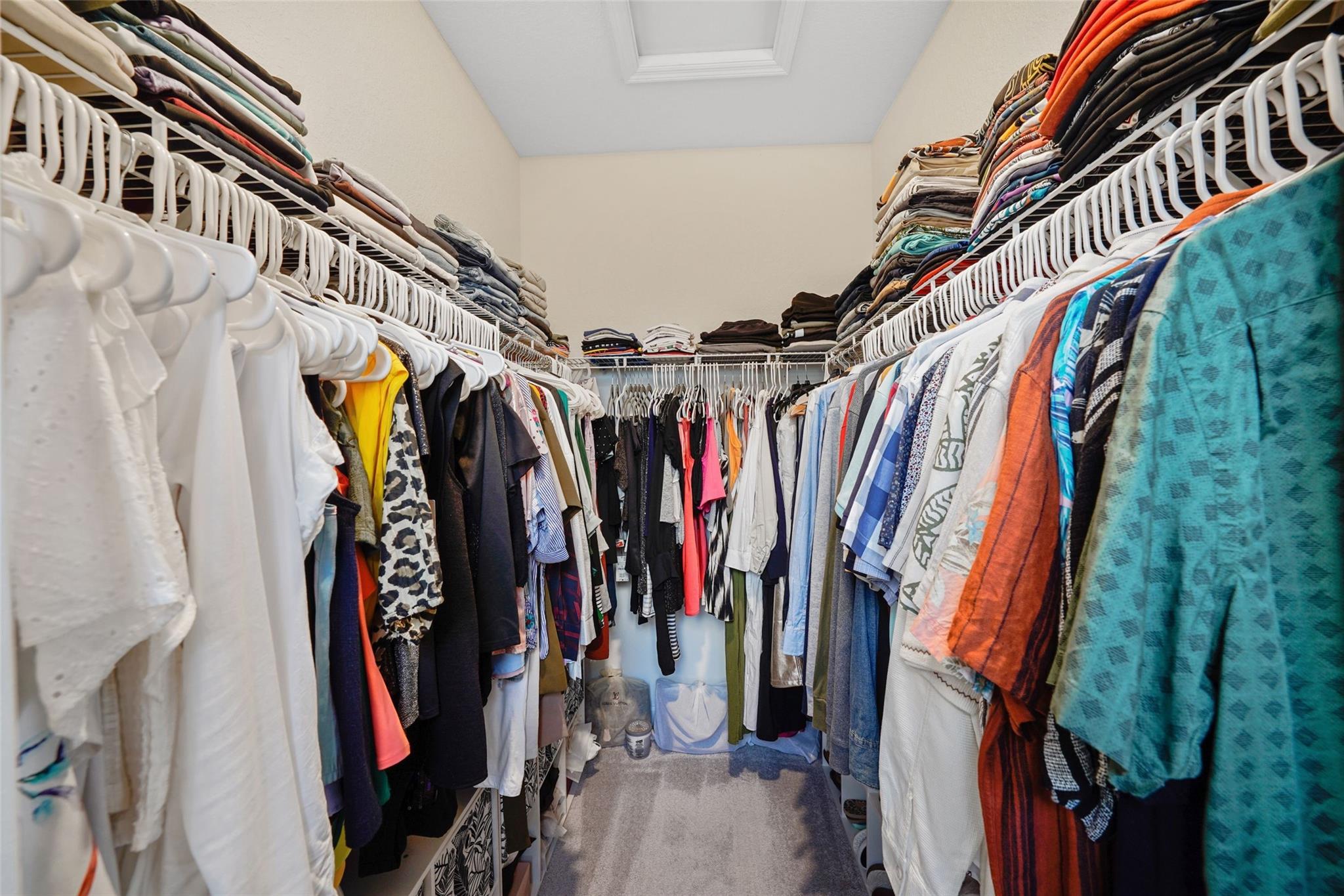 659 NW 204th Street, Miami, FL 33169