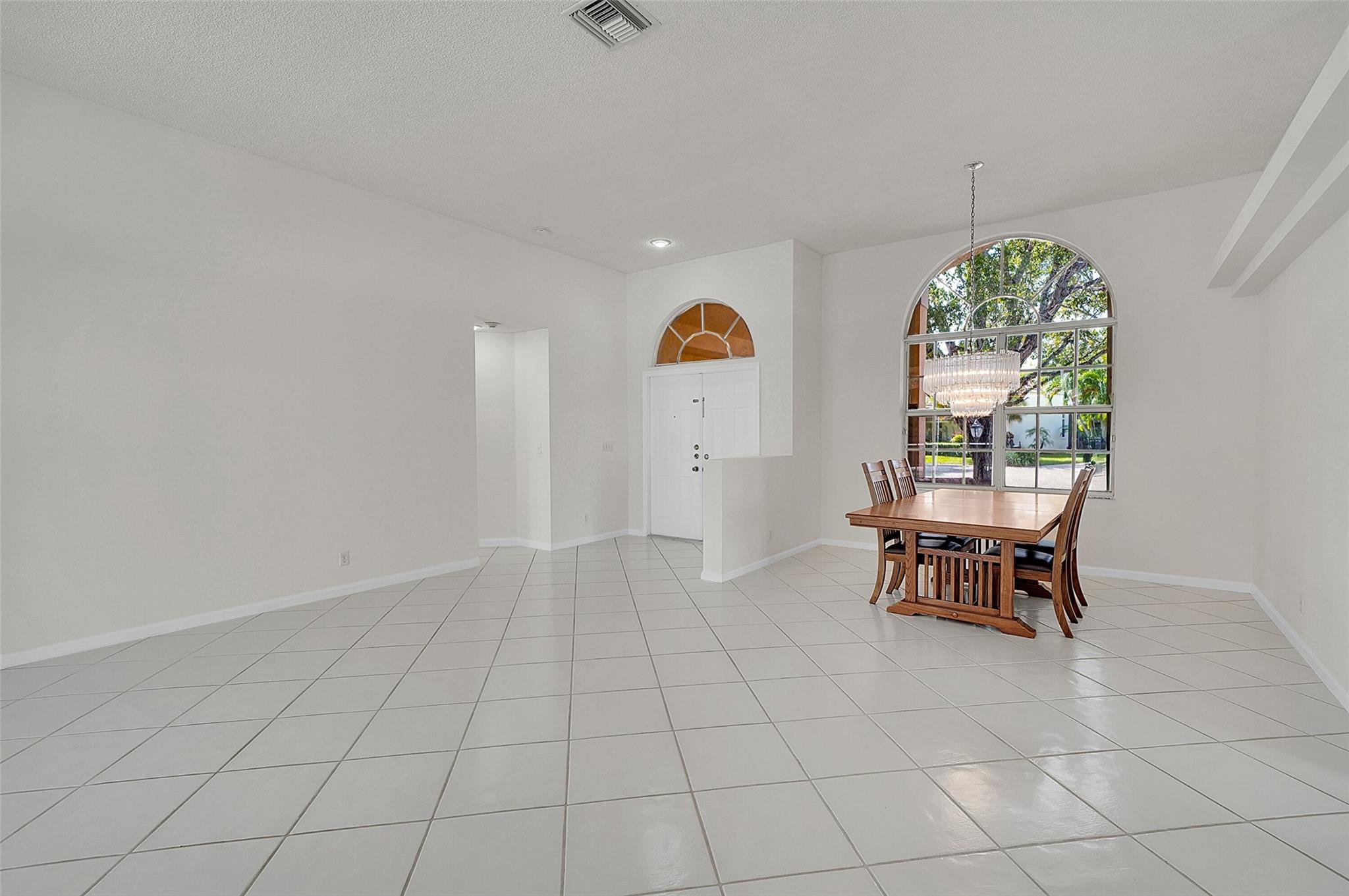 5743 NW 100th Way, Coral Springs, FL 33076