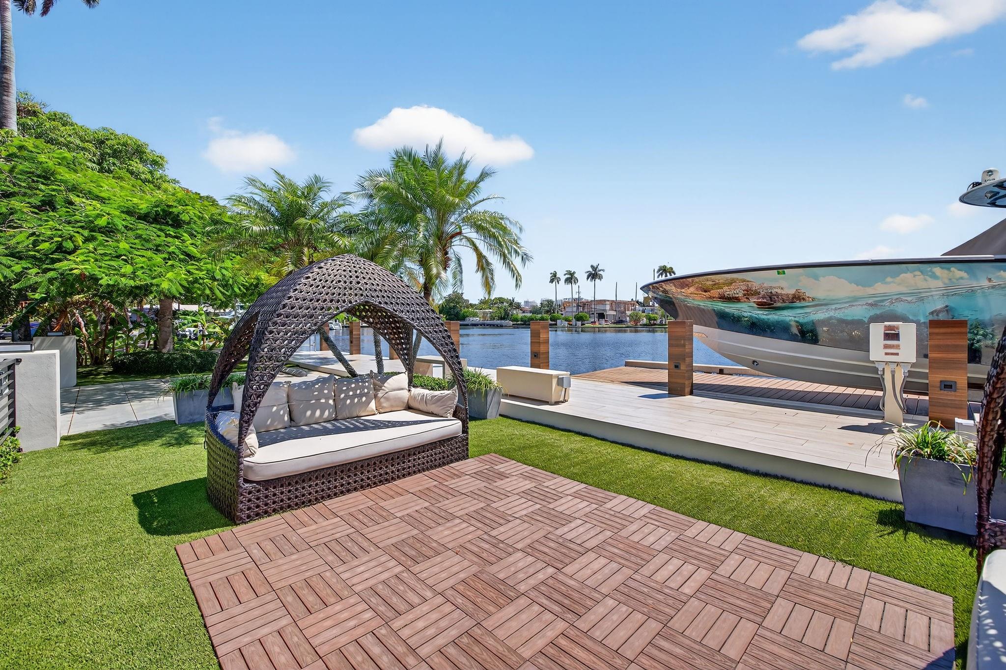 1 Royal Palm Drive, Fort Lauderdale, FL 33301