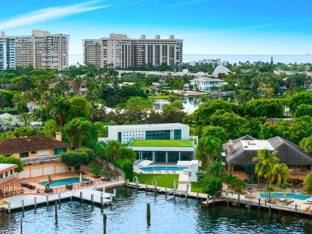 19 Gatehouse Road, Sea Ranch Lakes, FL 33308