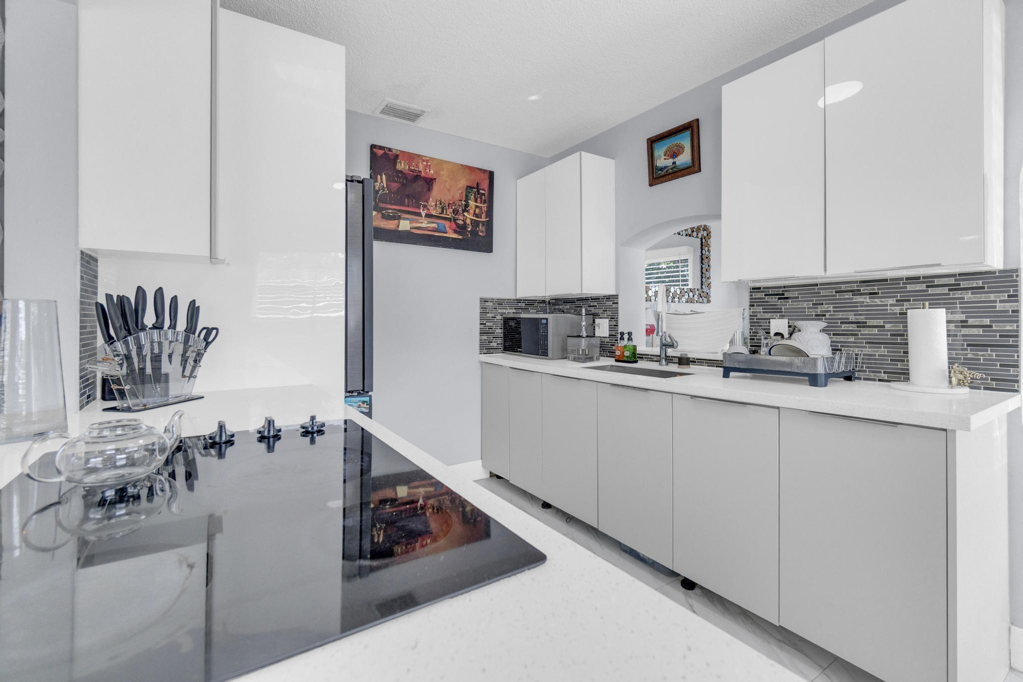 7506 NW 41st Street, Coral Springs, FL 33065