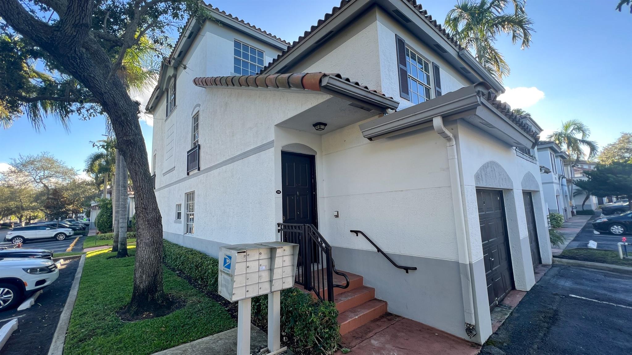 Photo for 735 SW 148th Avenue, 1702, Davie, FL 33325 - listing #FX-10532158 735 SW 148th Avenue, 1702, Davie, FL 33325