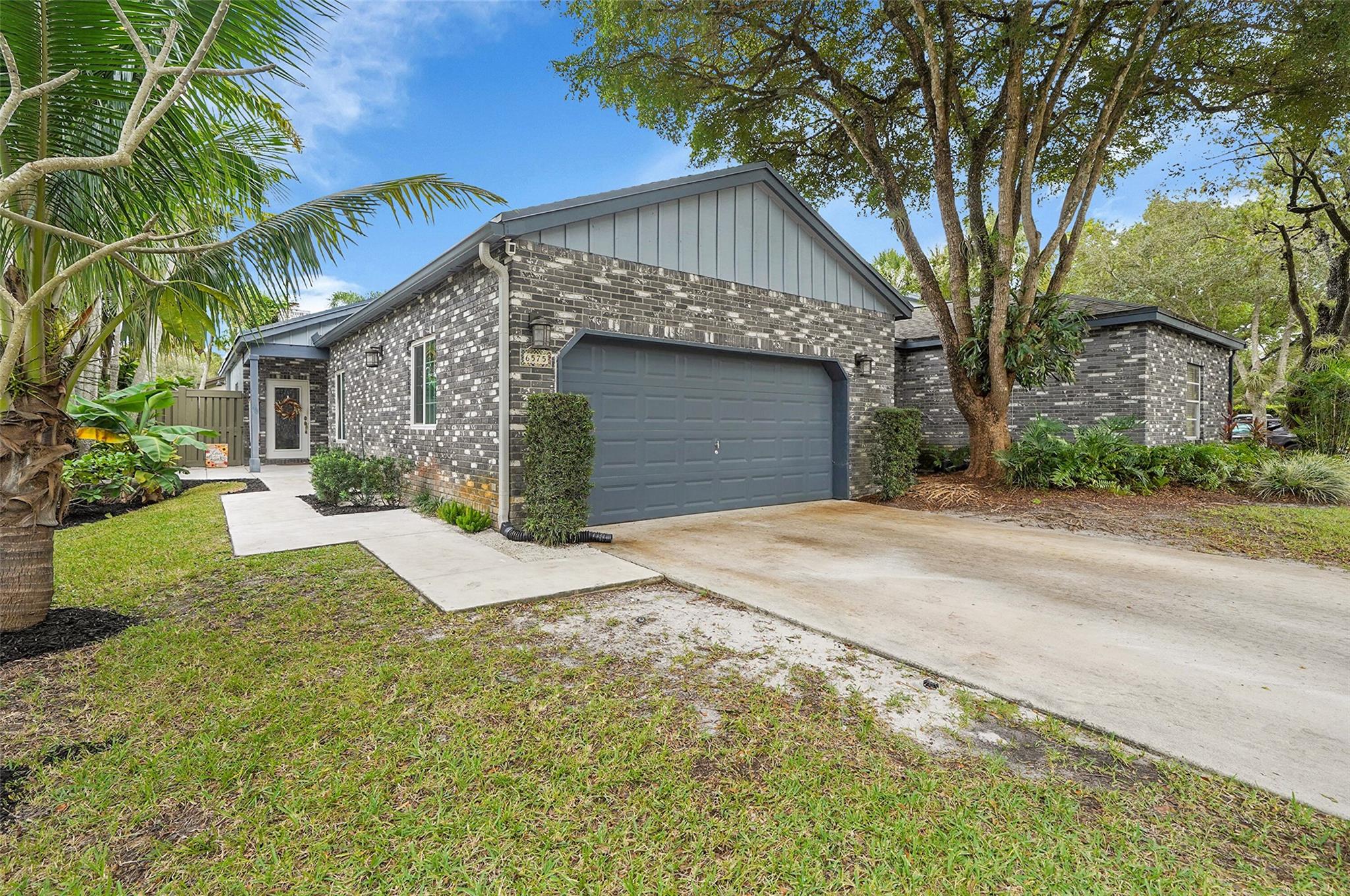 Photo for 6575 Abbey Road, Parkland, FL 33067 - listing #FX-10534978 6575 Abbey Road, Parkland, FL 33067