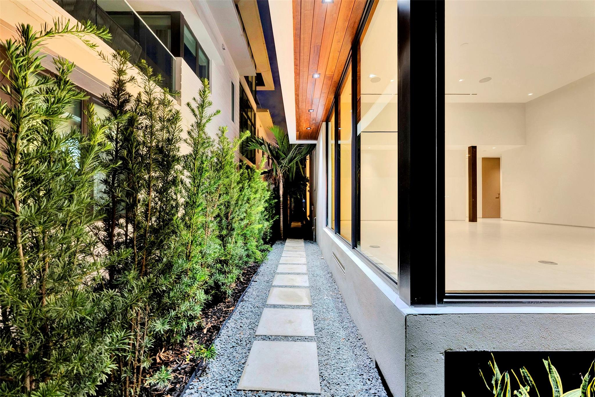 2130 S Miami Avenue, Miami, FL 33129