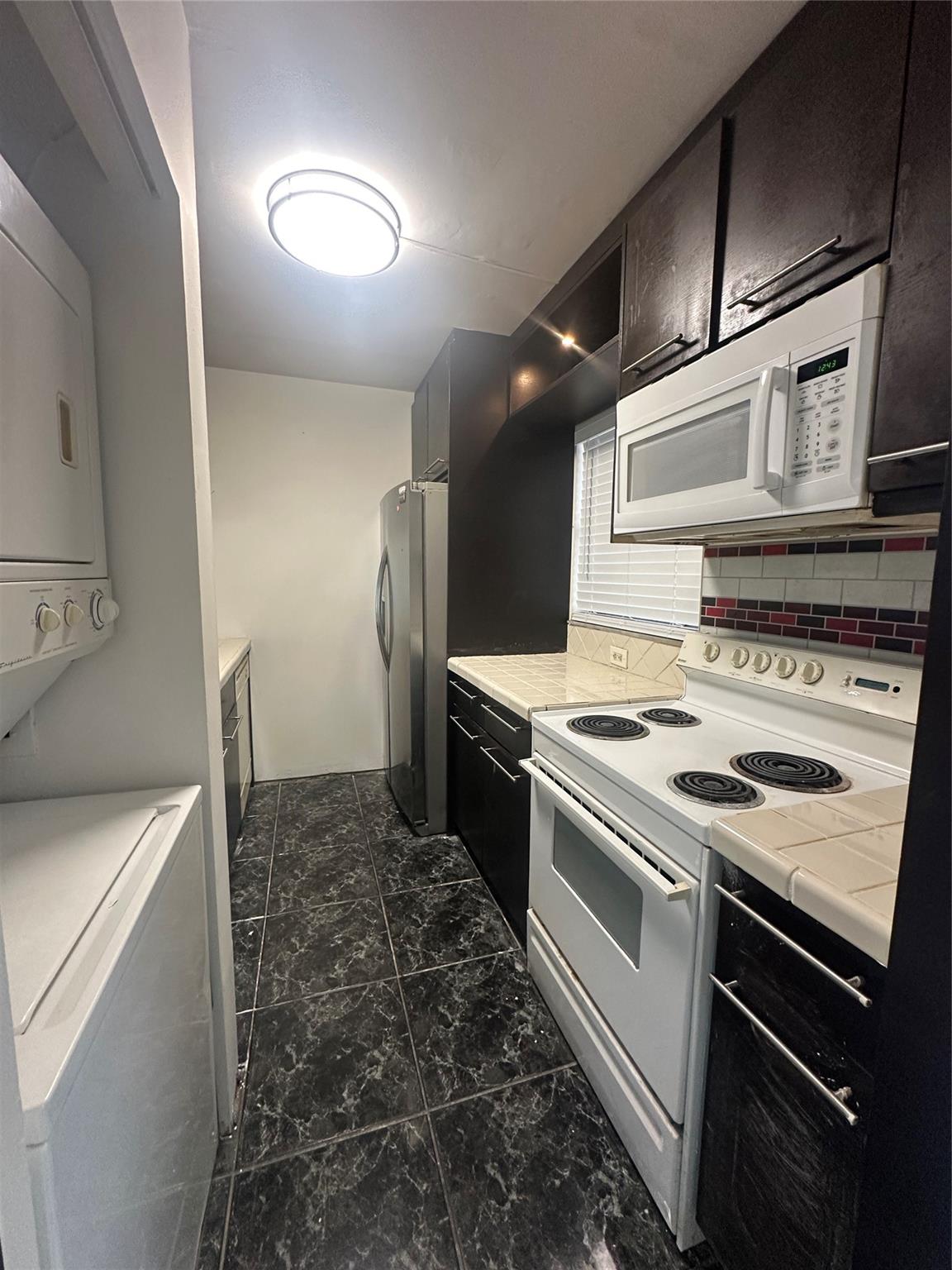 3212 NW 103rd Terrace 107-B, Coral Springs, FL 33065