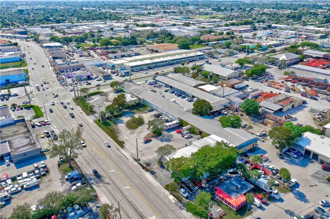 841 NE 44th Street, Oakland Park, FL 33334