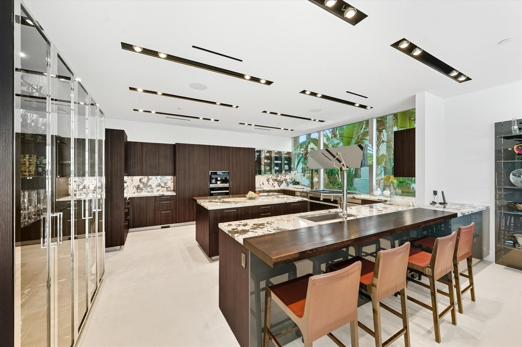 14 N Isla Bahia Drive, Fort Lauderdale, FL 33316