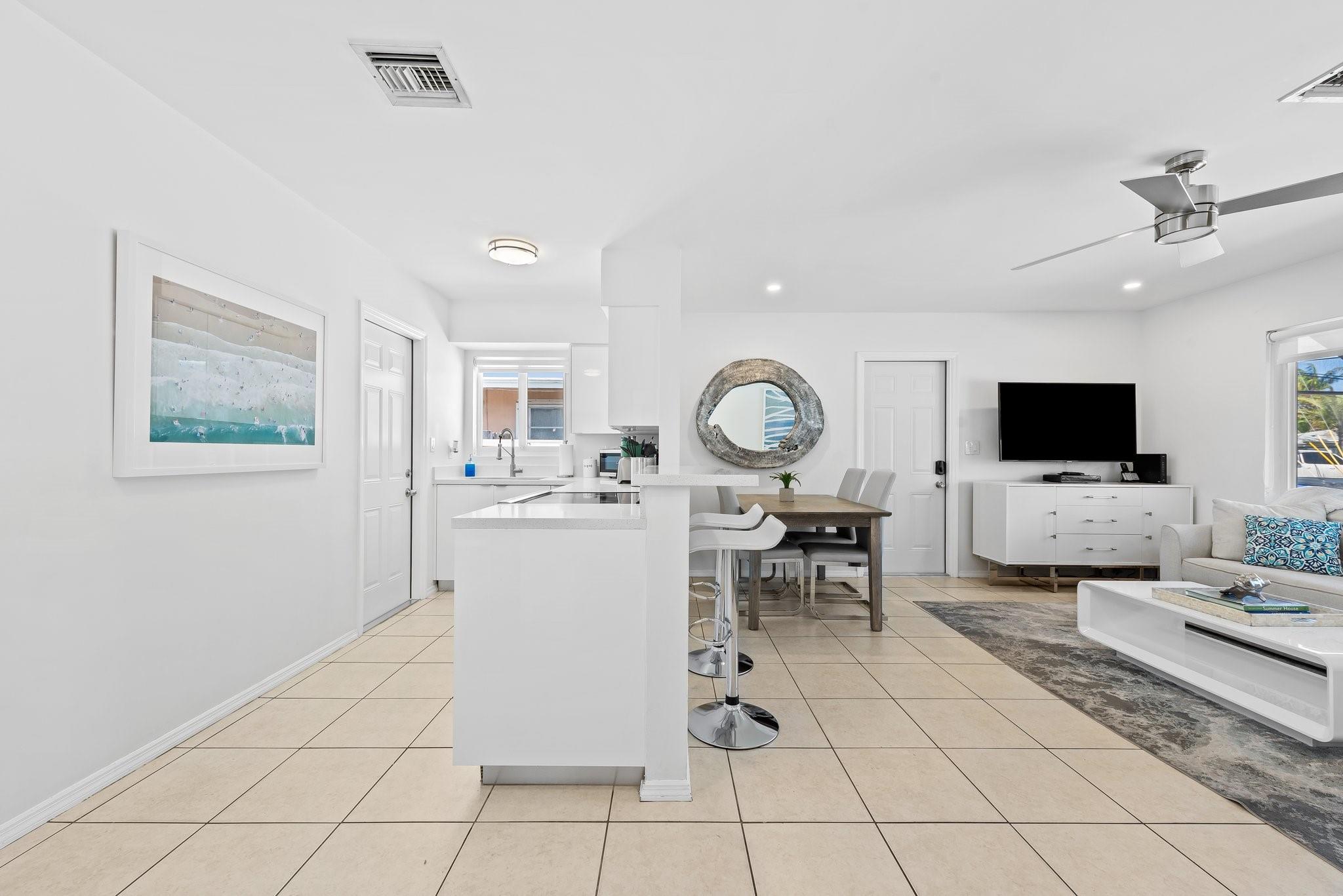 Photo for 843 NE 17th Avenue, Fort Lauderdale, FL 33304 - Listing #FX-10506370 843 NE 17th Avenue, Fort Lauderdale, FL 33304