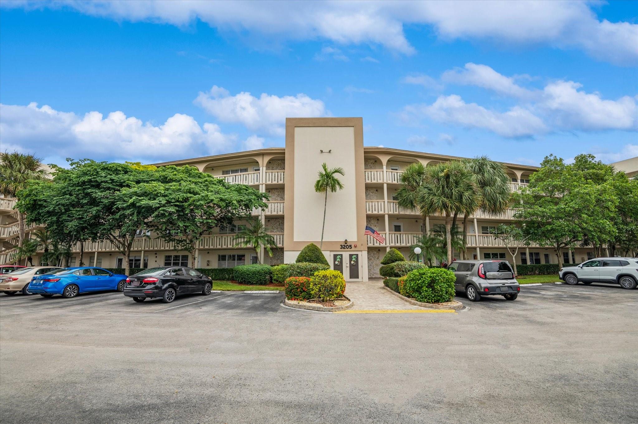 Photo for 3205 Portofino Point, F3, Coconut Creek, FL 33066 - listing #FX-10535945 3205 Portofino Point, F3, Coconut Creek, FL 33066