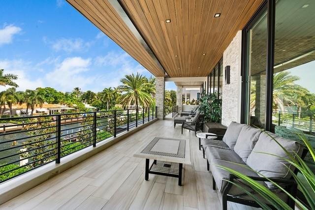 2437 Delmar Place, Fort Lauderdale, FL 33301