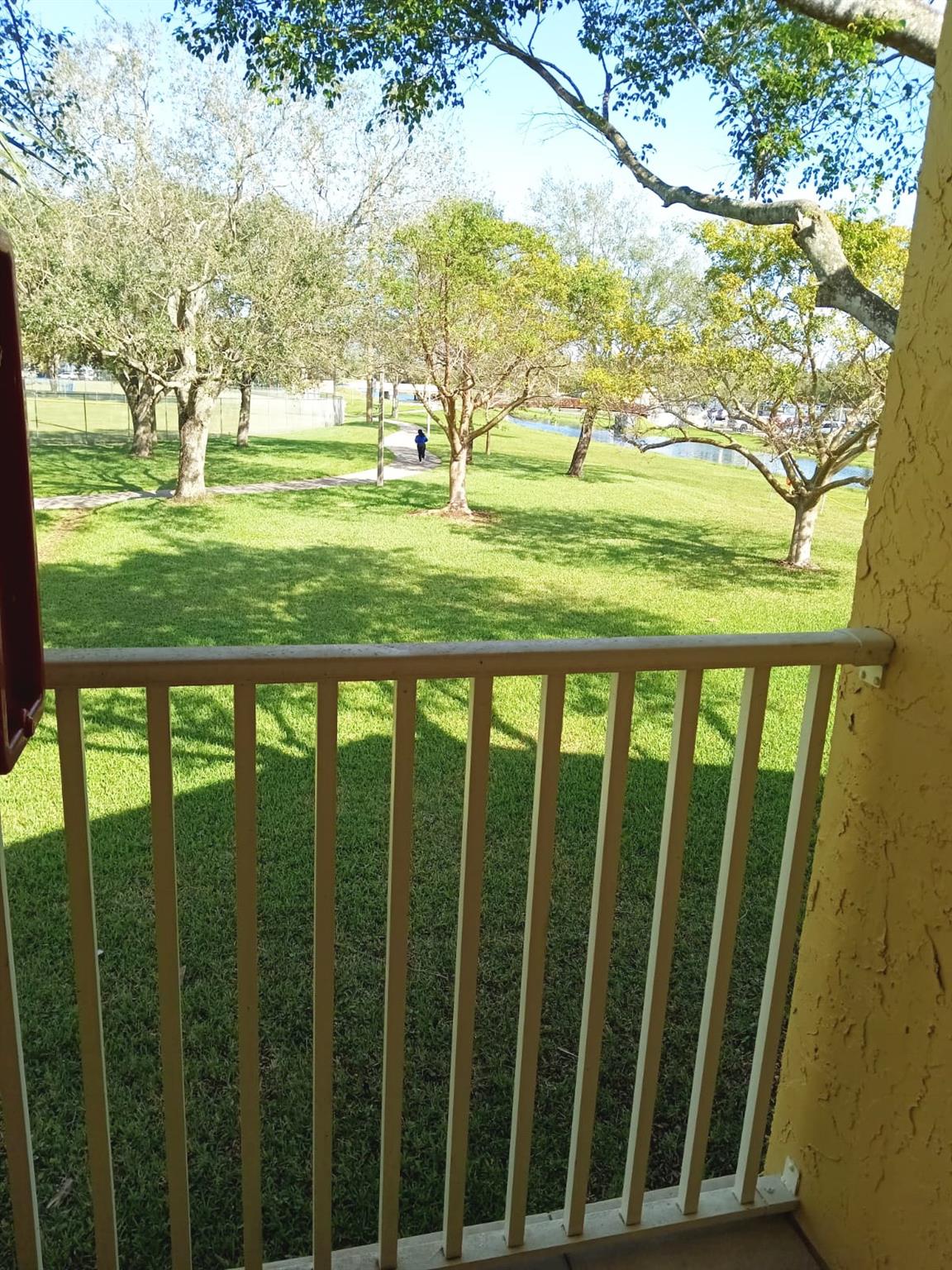 1055 Coral Club Drive 1055, Coral Springs, FL 33071