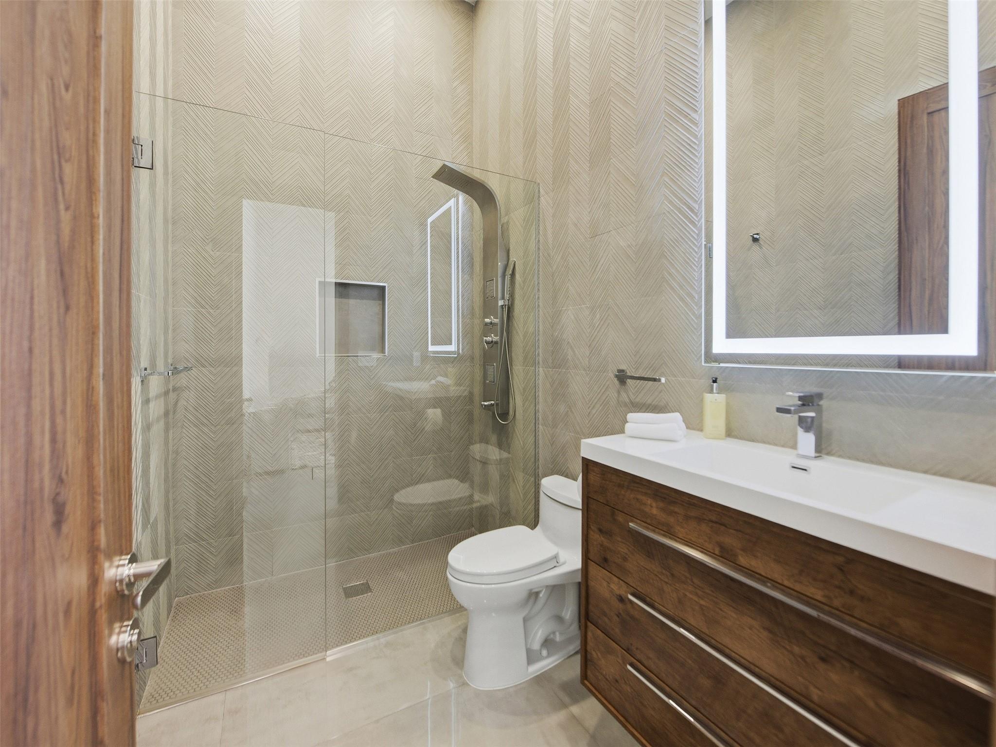 Additional Bedrooms & Baths