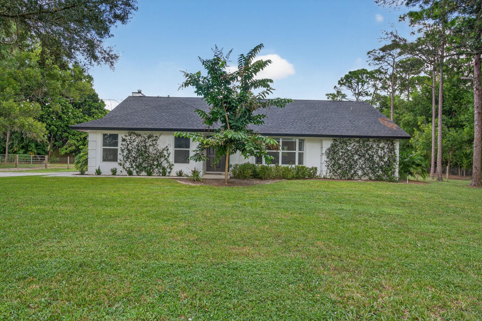 Photo for 13761 158th Street, Jupiter, FL 33478 - listing #FX-10533193 13761 158th Street, Jupiter, FL 33478