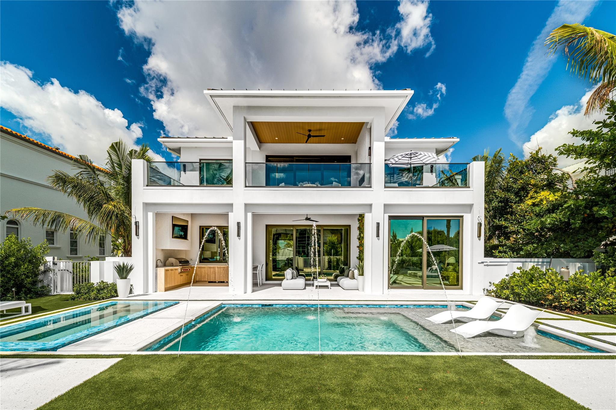 6107 N Ocean Boulevard, Ocean Ridge, FL 33435