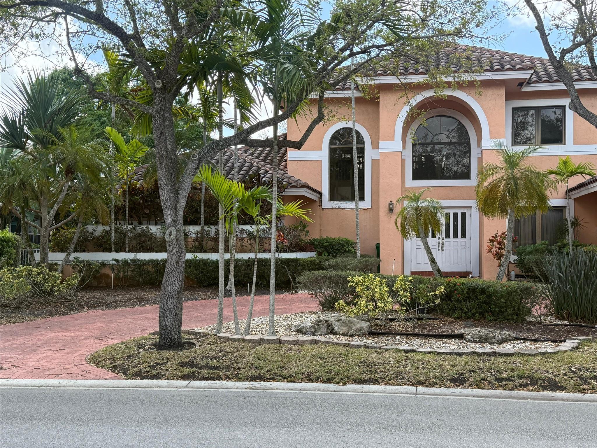 12220 Eagle Trace Boulevard, Coral Springs, FL 33071