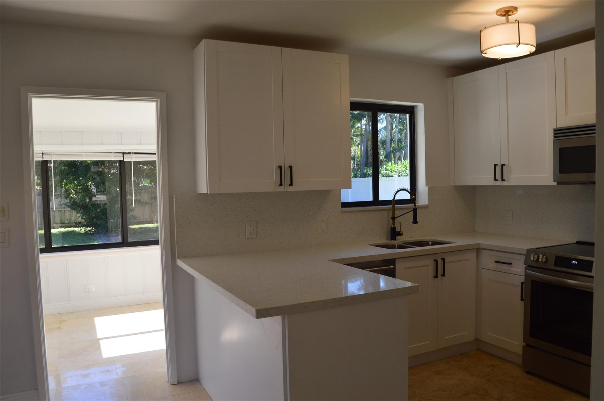 1430 NE 16th Avenue, Fort Lauderdale, FL 33304