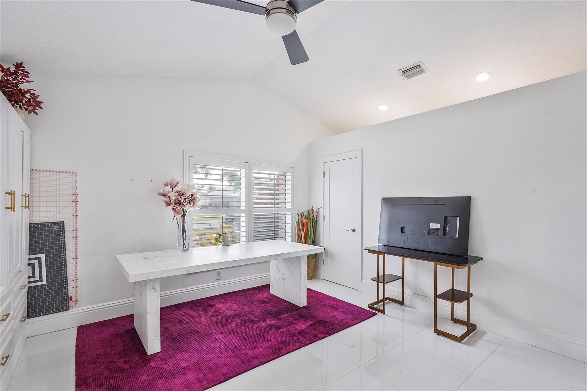 26 Dogwood Circle, Boynton Beach, FL 33436