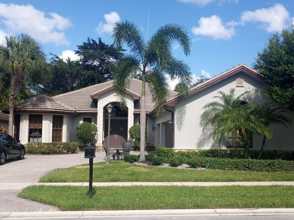 Photo for 10295 Trianon Place, Wellington, FL 33449 - listing #FX-10532376 10295 Trianon Place, Wellington, FL 33449