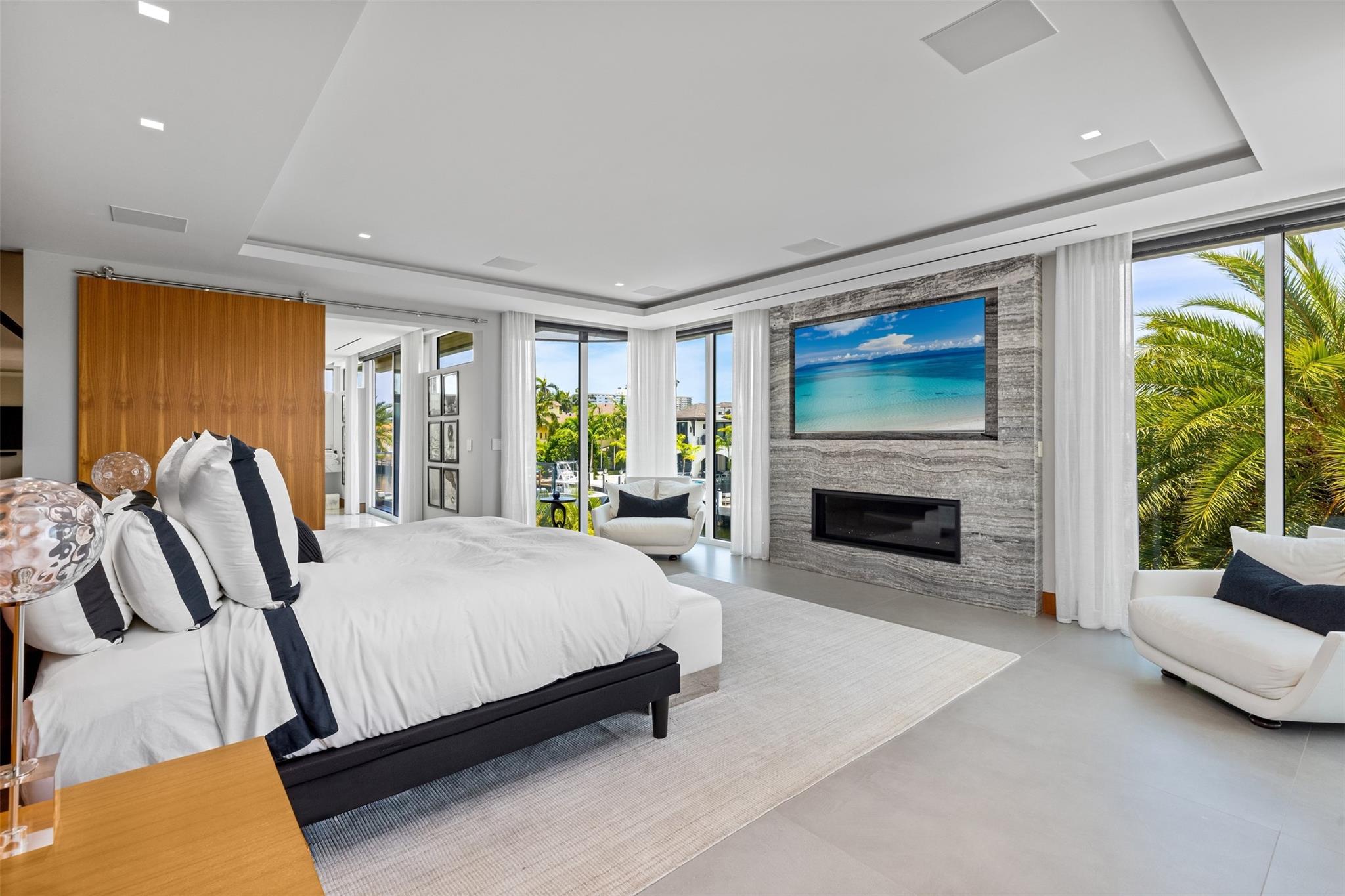 650 Royal Plaza Drive, Fort Lauderdale, FL 33301