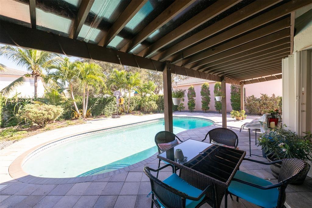 Photo for 1943 NW 170 Avenue, Pembroke Pines, FL 33028 - Listing #FX-10511902 1943 NW 170 Avenue, Pembroke Pines, FL 33028
