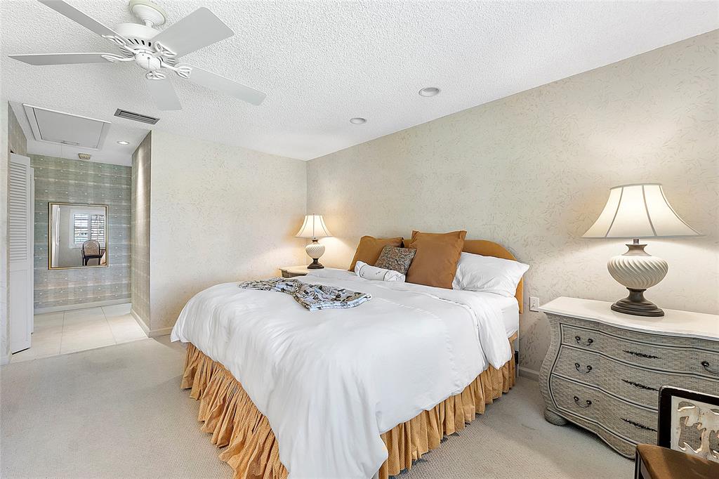 Photo for 8210 E Casa Del Lago, E, Boca Raton, FL 33433 - Listing #FX-10435946 8210 E Casa Del Lago, E, Boca Raton, FL 33433