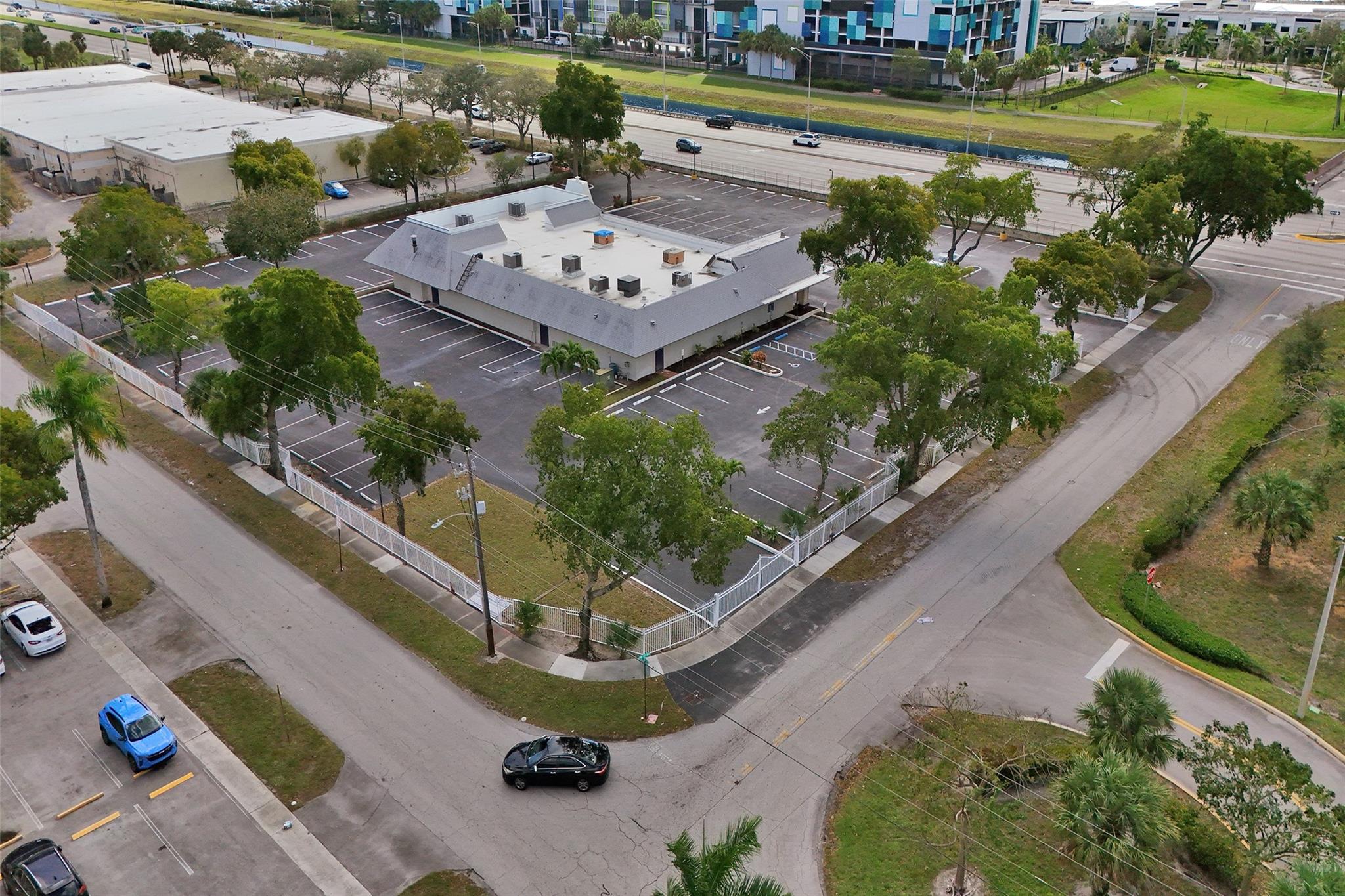 4441 W Sunrise Boulevard, Plantation, FL 33313