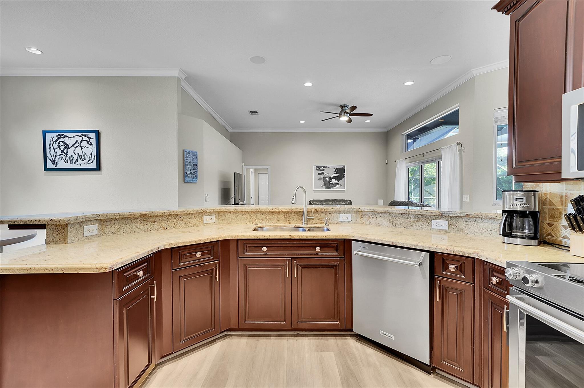 4983 NW 107th Avenue, Coral Springs, FL 33076