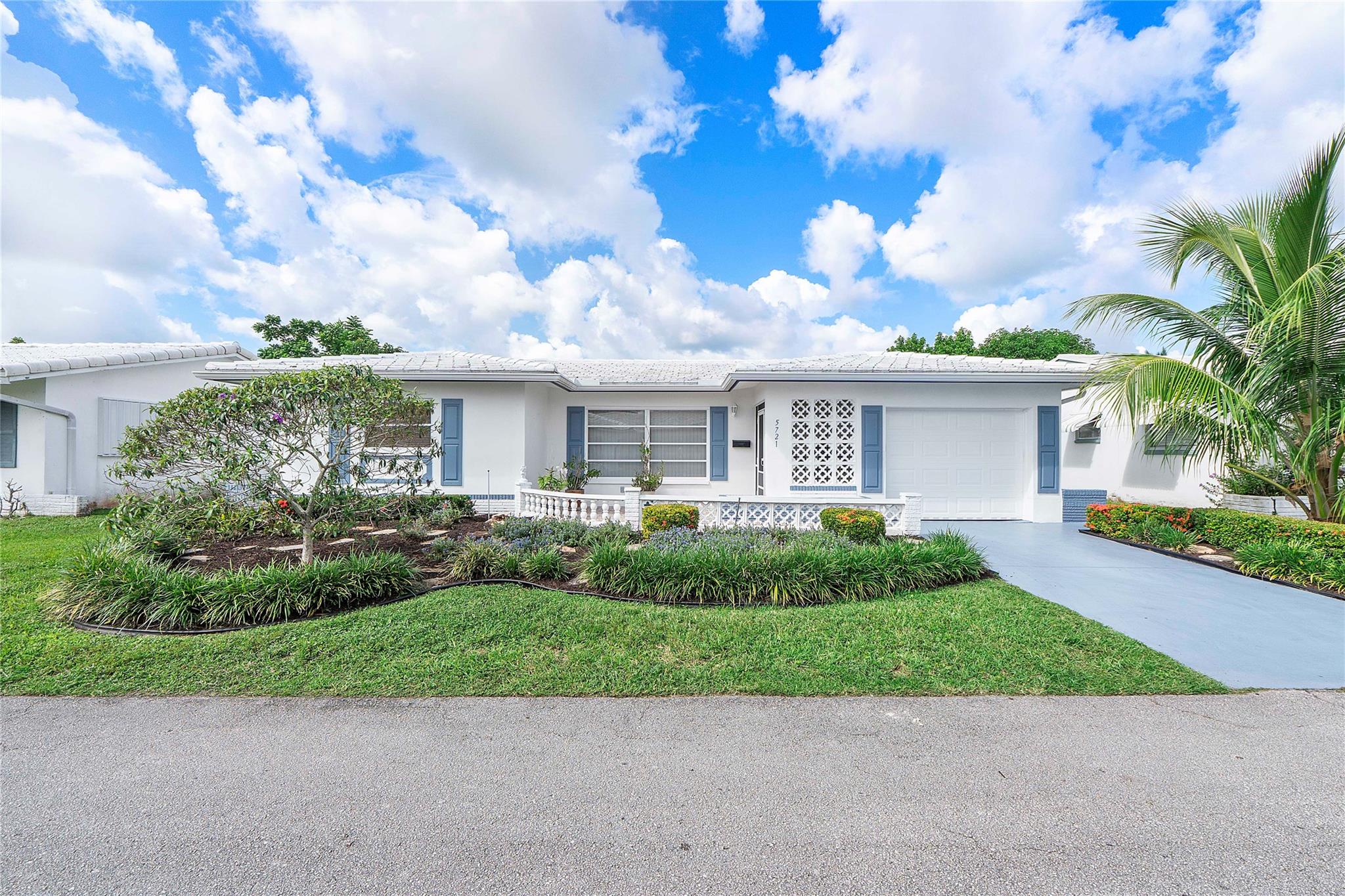 Photo for 5721 NW 81st Terrace, Tamarac, FL 33321 - listing #FX-10533824 5721 NW 81st Terrace, Tamarac, FL 33321