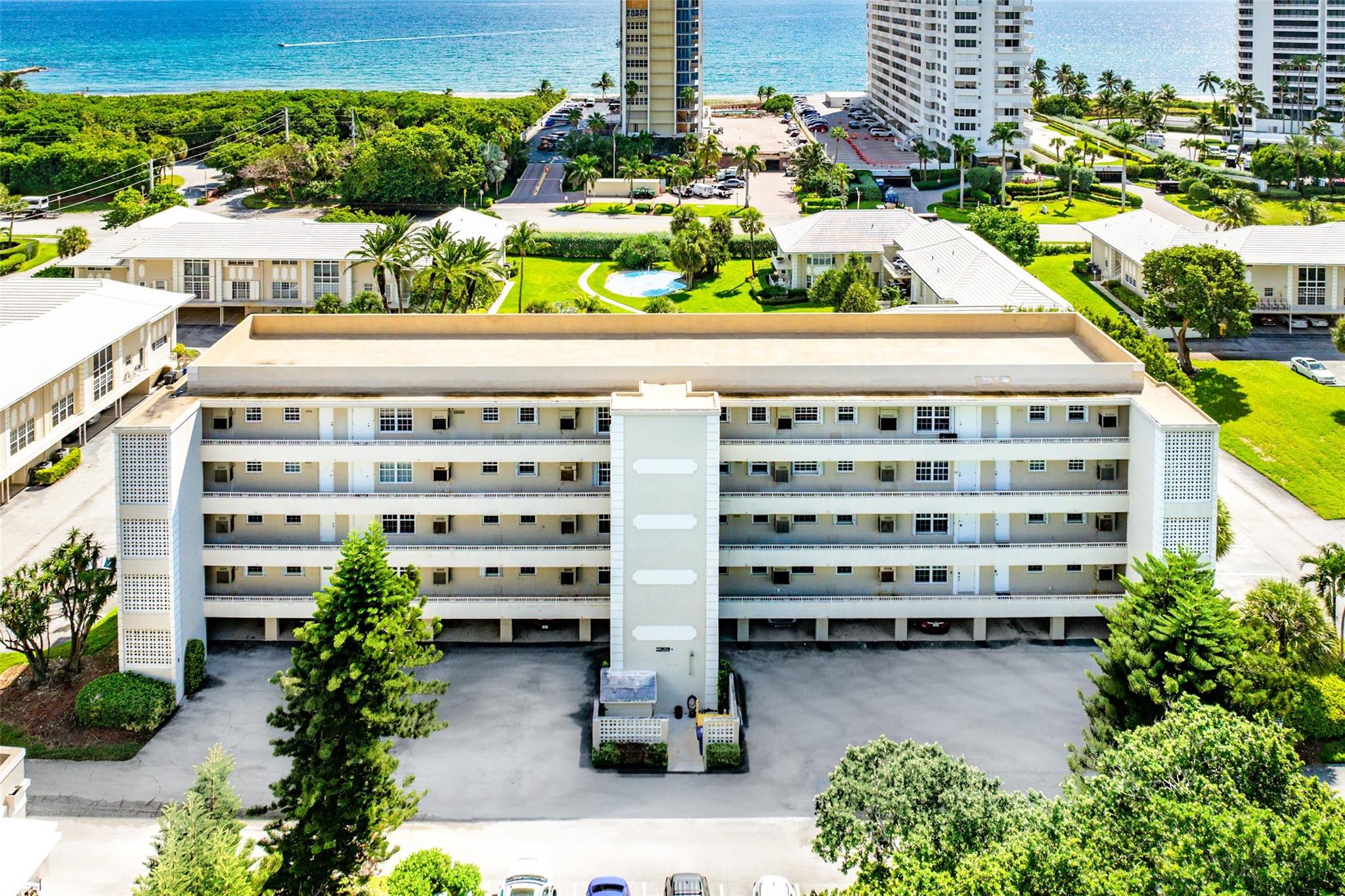 1299 S Ocean Boulevard R11, Boca Raton, FL 33432