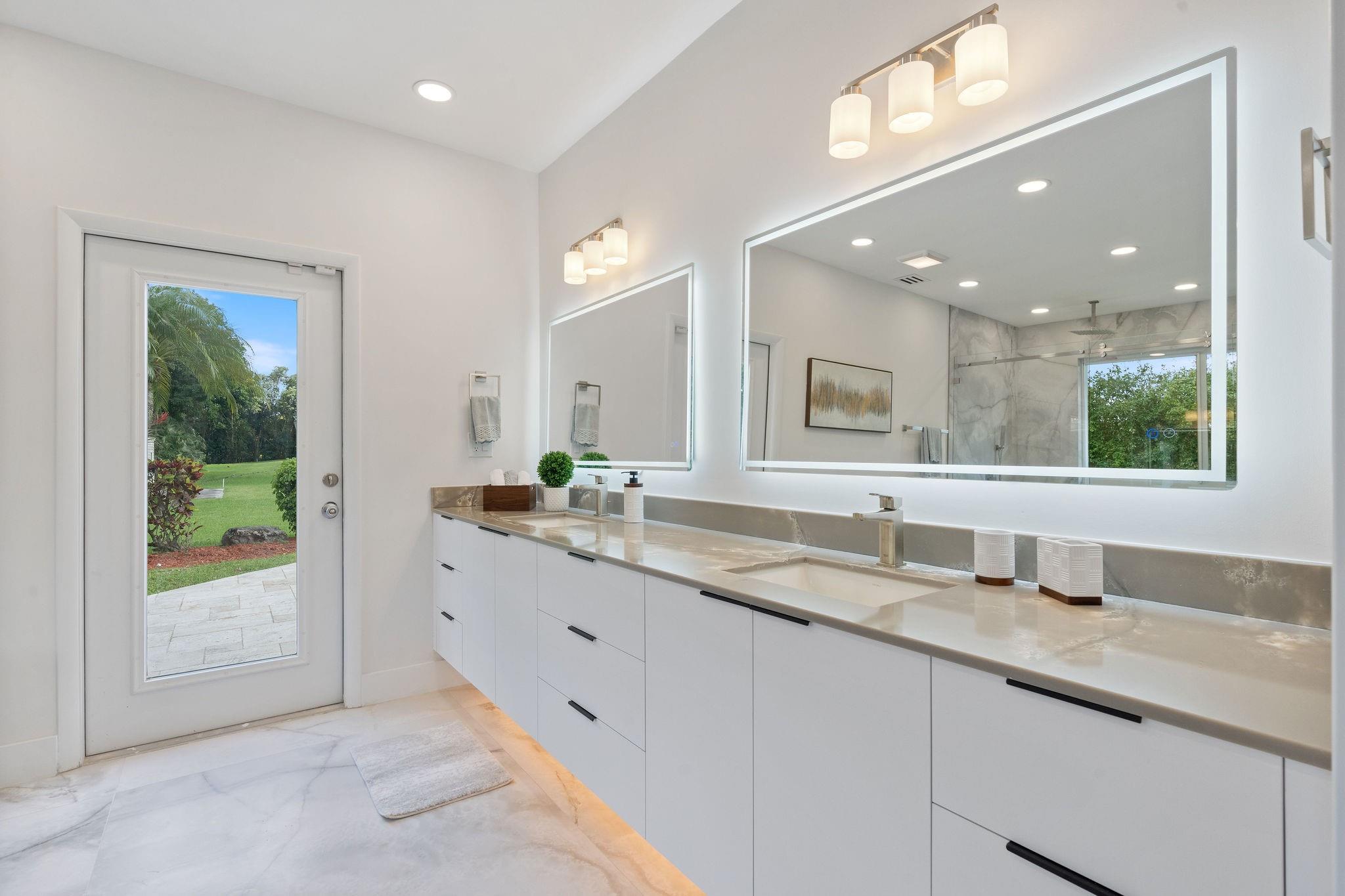 Photo for 13900 Mustang Trail, Southwest Ranches, FL 33330 - Listing #FX-10531292 13900 Mustang Trail, Southwest Ranches, FL 33330
