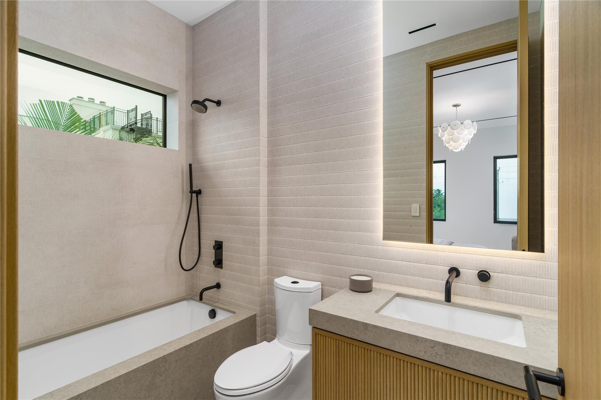 6107 N Ocean Boulevard, Ocean Ridge, FL 33435