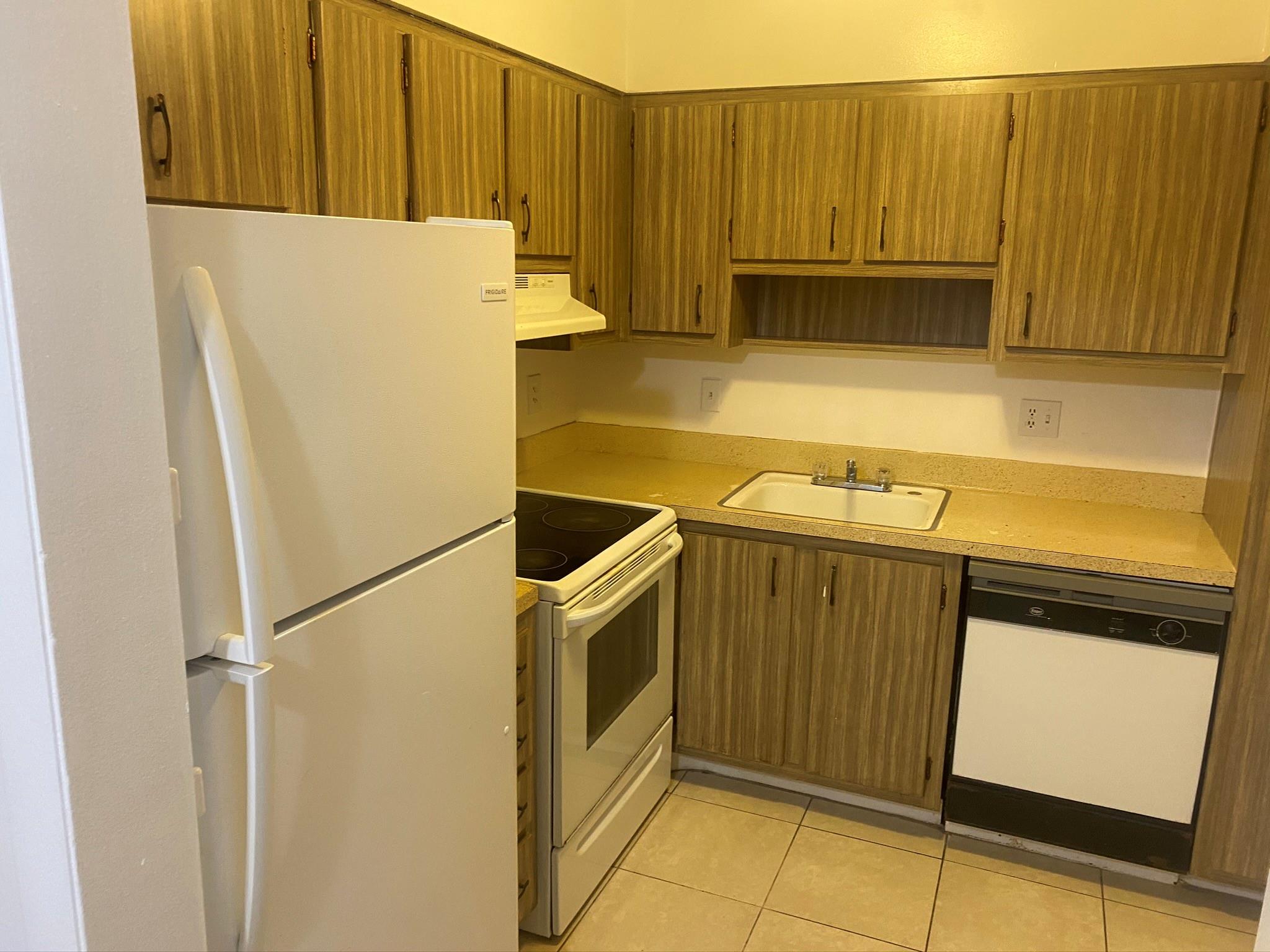 4328 SW 6th Street 206, Plantation, FL 33317