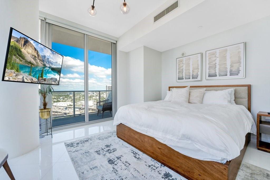 851 NE 1st Avenue 2202, Miami, FL 33132