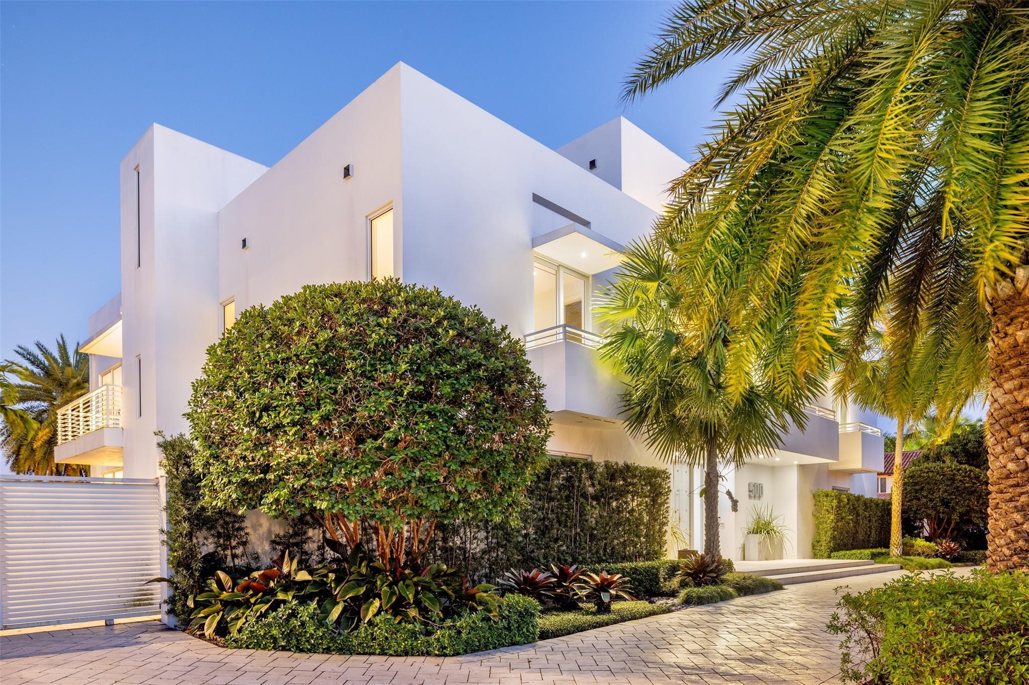Photo for 500 Isle Of Capri Drive, Fort Lauderdale, FL 33301 - Listing #FX-10425455 500 Isle Of Capri Drive, Fort Lauderdale, FL 33301