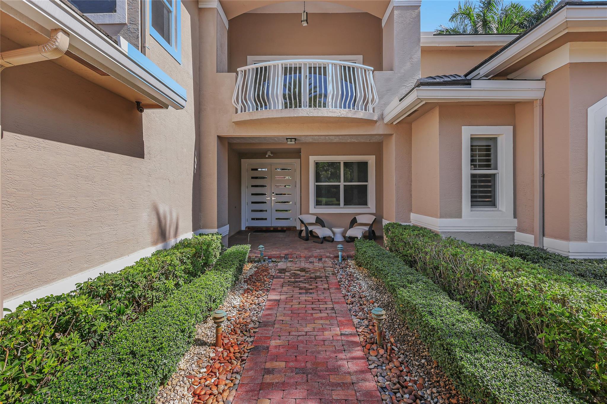 Photo for 10792 Pine Lodge Trail, Davie, FL 33328 - Listing #FX-10511577 10792 Pine Lodge Trail, Davie, FL 33328