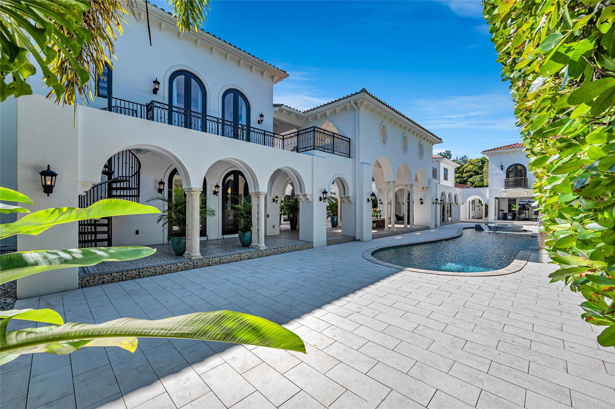 4955 SW 83rd Street, Miami, FL 33143